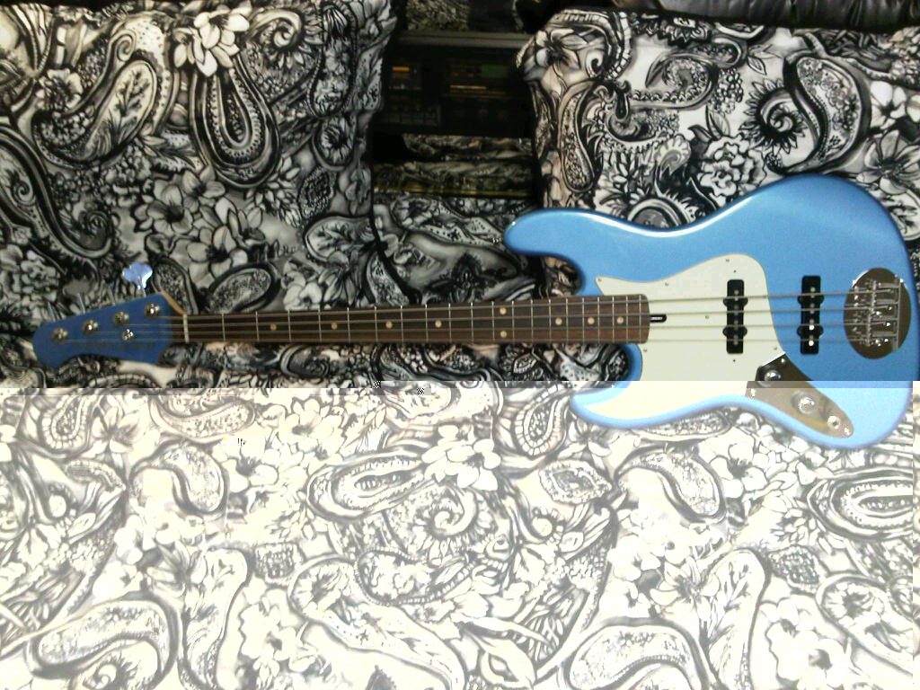 2007 U.S.A LAKLAND JOE OSBORN 4-STRING.jpg