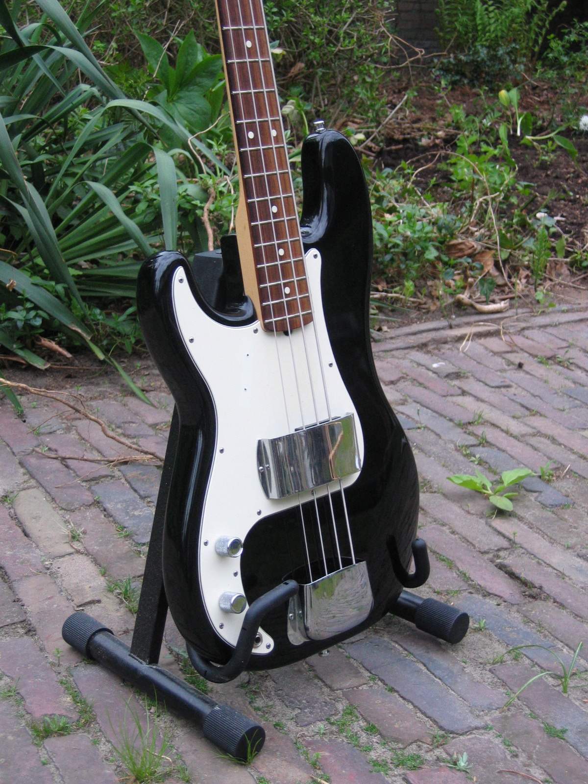 fender USA p-bass 9.jpg