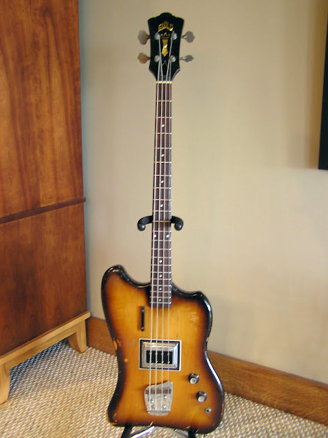 Guild Jetstar Bass.jpg