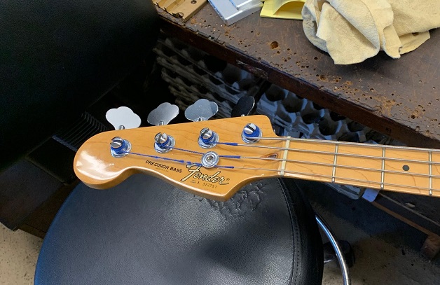 '83 P-Bass 1.jpg